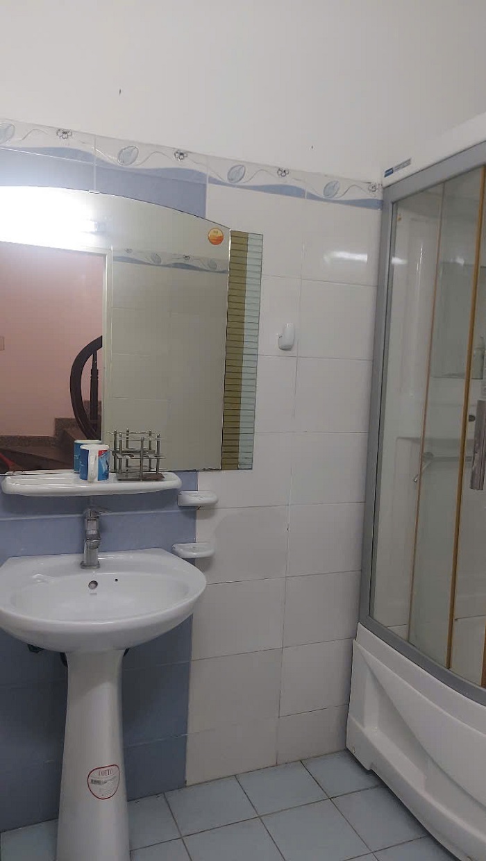 BÁN NHÀ 4 TẦNG – GARA Ô TÔ – NGÕ 562 NGUYỄN VĂN LINH, LÊ CHÂN, HẢI PHÒNG  